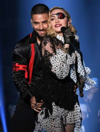 Madonna performs Medellín at the 2019 Billboard Music Awards - 1 May 2019 - Pictures (5)