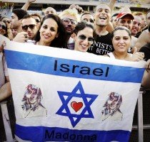 MDNA Tour Opening in Tel Aviv - Guy Oseary (1) MDNA Tour Opening in Tel Aviv - Guy Oseary (1)