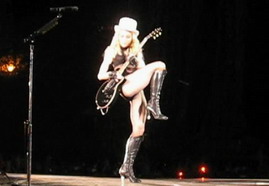VIDEO - Sticky & Sweet Tour Lisbon - Human Nature [by Zack] 02