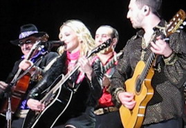 VIDEO - Sticky & Sweet Tour Lisbon - You Must Love me [by Zack] 02