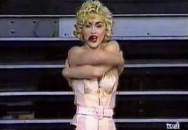 VIDEO - Blond Ambition Tour - Göteborg Show Report [TVE1] 02