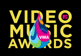 VIDEO - MTV VMA's - Kurt Loder Interview 01