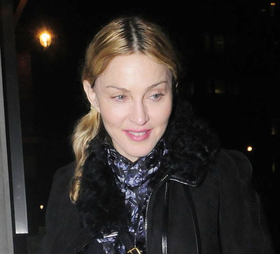 pix-paparazzi-madonna-leaves-locanda-14a