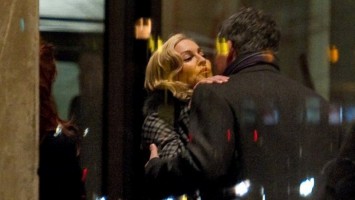 20110212-pictures-madonna-soho-house-berlin-02