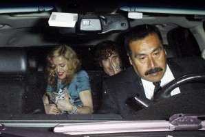 Madonna at the MET Costume Institute Gala, Alexander McQueen (4)