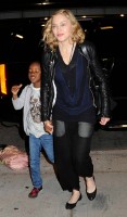 Madonna arrives at JFK airport New York - destination London (1)