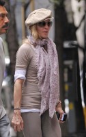 Madonna at the Kabbalah Centre in New York, 24 Septembre 2011 (4)