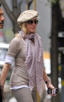 Madonna at the Kabbalah Centre in New York, 24 Septembre 2011 (5)