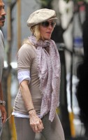 Madonna at the Kabbalah Centre in New York, 24 Septembre 2011 (7)