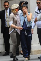 Madonna at the Kabbalah Centre in New York, 24 Septembre 2011 - Update 01 (3)