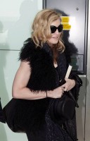 Madonna at Heathrow airport, October 24 2011 (4)