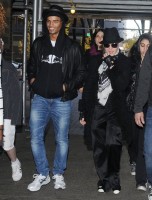 Madonna at the Kabbalah Centre, New York - 11 12 November 2011 (3)