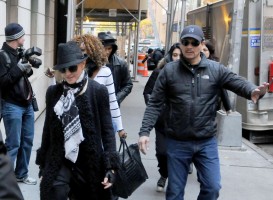 Madonna at the Kabbalah Centre - 12 November 2011 (2)