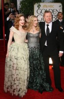 Madonna at the Golden Globes, Red Carpet - 15 January 2012 - Update 01 (84)