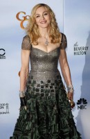 Madonna at the Golden Globes Press Room, 15 January 2012 - Update 01 (25)