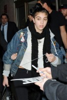 Madonna and Lourdes at JFK airport, 21 February 2012 - Update 3 (9)