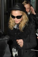 Madonna and Lourdes at JFK airport, 21 February 2012 - Update 3 (39)