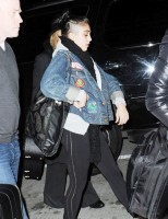 Madonna and Lourdes at JFK airport - 21 February 2012 UPDATE (11)