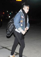 Madonna and Lourdes at JFK airport - 21 February 2012 UPDATE (15)