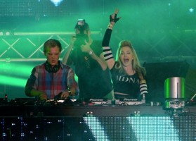 Madonna and Avicii at the Ultra Music Festival in Miami - 24 March 2012 (16)