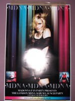 MDNA release party in the UK - HMV (5)