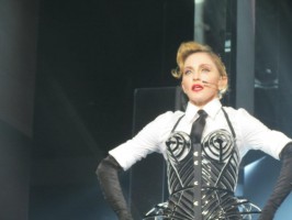 MDNA Tour - Abu Dhabi - 3 June - Alaa (9)