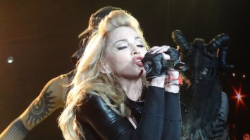 MDNA Tour - Florence - 16 June 2012 - Vimilon (1)