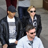 Madonna visits the Leopold Museum, Vienna - 30 July 2012 (5)