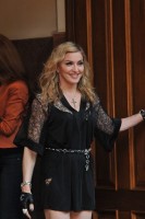 Madonna at the Hard Candy Fitness Opening in Moscow - 6 August 2012 - Update 01 (34)