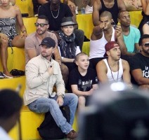 Madonna attends AfroReggae in Rio de Janeiro (23)