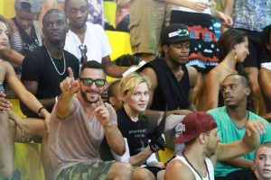 Madonna attends AfroReggae in Rio de Janeiro - Part 2 (11)