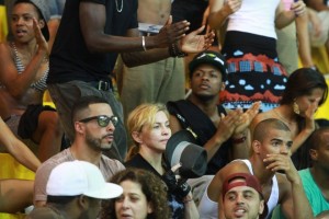 Madonna attends AfroReggae in Rio de Janeiro - Part 2 (12)