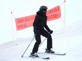 Madonna skiing in Gstaad, Switzerland (7)