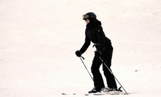 Madonna skiing in Gstaad, Switzerland (10)