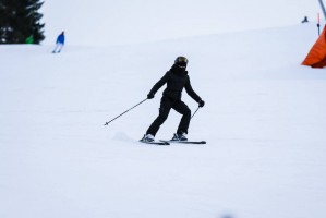 Madonna skiing in Gstaad, Switzerland - Part 2 (8)
