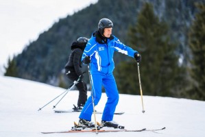 Madonna skiing in Gstaad, Switzerland - Part 2 (22)