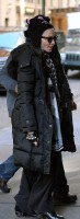 Madonna out and about New York, Kabbalah Centre (4)
