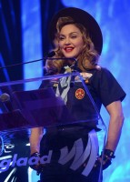 Madonna dressed up as boy scout at the GLAAD Media Awards - Anderson Cooper - Backstage - HQ (45)