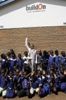 Madonna vistis Mkoko Primary School with family in Kasungu Malawi - 2 April 2013 (10)