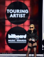 Madonna at the 2013 Billboard Music Awards - 19 May 2013 (5)