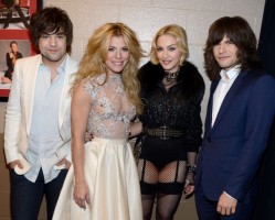 Madonna backstage at the Billboard Music Awards - 19 May 2013 (16)