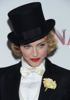 Madonna MDNA Tour Premiere Screening New York Paris Theather (3)