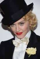 Madonna MDNA Tour Premiere Screening New York Paris Theather (5)
