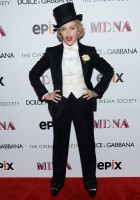 Madonna MDNA Tour Premiere Screening New York Paris Theather Part 2 (1)