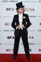 Madonna MDNA Tour Premiere Screening New York Paris Theather Part 2 (11)