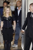 Madonna at the Hard Candy Fitness Centre, Rome - 21 August 2013 (11)