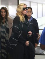 Madonna arrives at LAX airport, Los Angeles - 18 November 2013 (1)