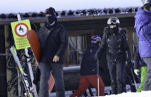 Madonna spotted skiing in Gstaad, Switzerland - January 2014 (15)