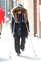Madonna out and about on crutches in New York - 17 January 2014 (3)