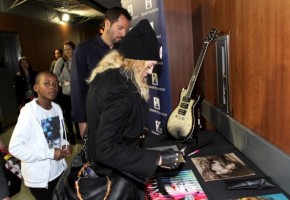 Madonna at the Grammy Charties Signings - 25 January 2014 (2)